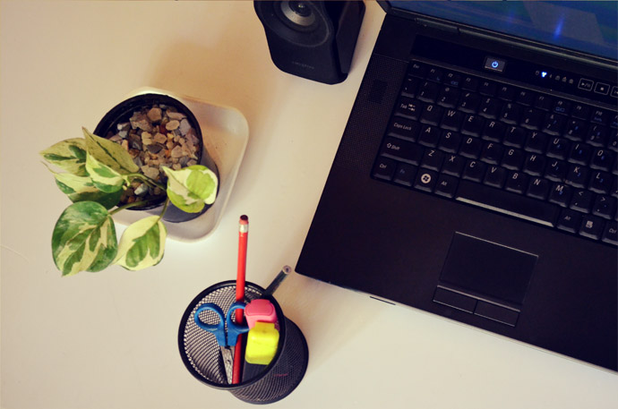 青島網(wǎng)站設(shè)計哪家好？ workspace5_free_photo